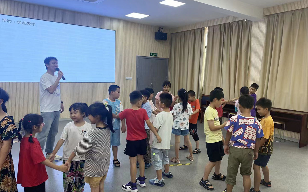 范龙观乡中心学校